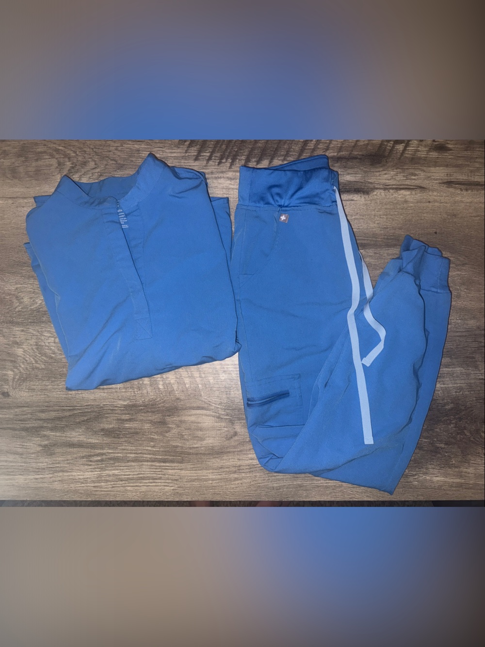 Women’s ceil blue FIGS scrub set XS/XSP